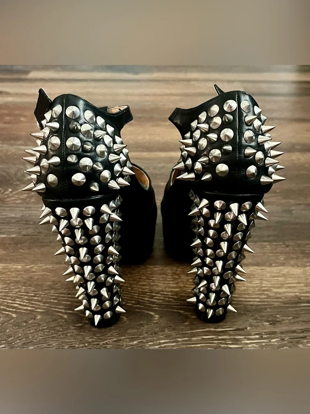 Brand New Wild Diva Black Spiked Platform Heels Size 5